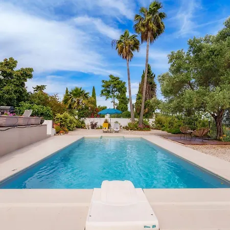Villa Parragil, Piscina Jardim Prestige For *