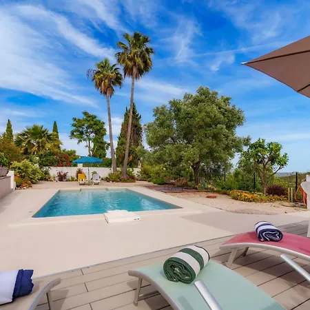 Parragil, Piscina Jardim Prestige For Λουλέ