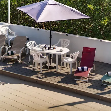 Parragil, Piscina Jardim Prestige For Βίλα Λουλέ