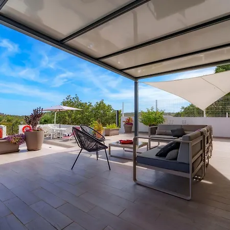 Βίλα Parragil, Piscina Jardim Prestige For Λουλέ