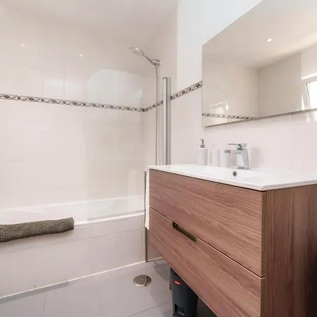 Parragil, Piscina Jardim Prestige For