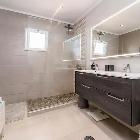 Βίλα Parragil, Piscina Jardim Prestige For Λουλέ